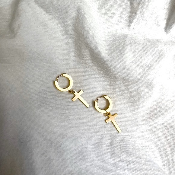 n e w | 14k gold huggie hoop cross earrings - Picture 2 of 4